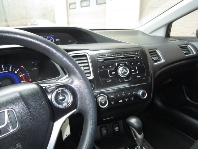 2013 Honda Civic LX photo 4 of 6 of 2hgfb2f55dexample