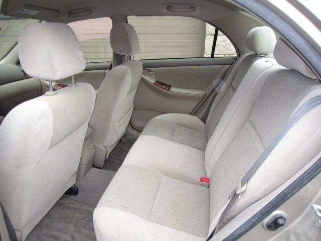 photo 6 of 6 of 2t1br32e97example