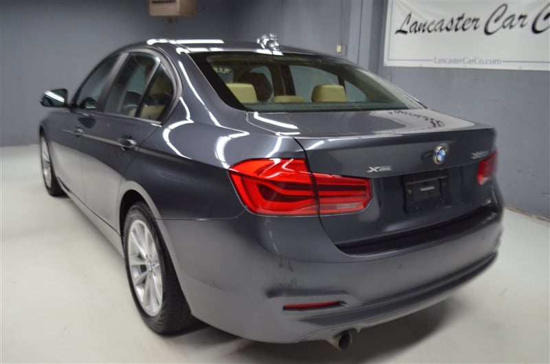 2017 BMW 320 XI photo 4 of 29 of wba8e5g54hexample