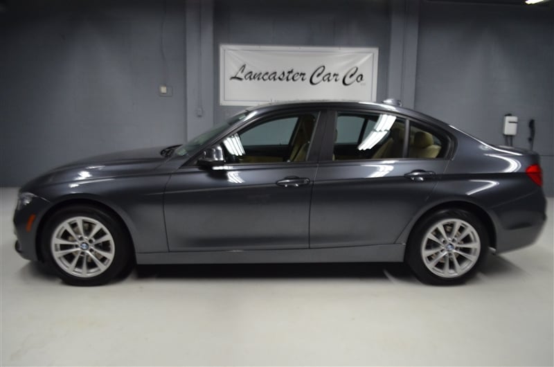 2017 BMW 320 XI photo 5 of 29 of wba8e5g54hexample